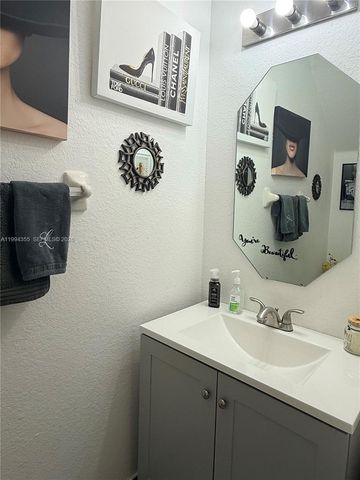 8470 SW 150th Ave 6, Miami, FL 33193