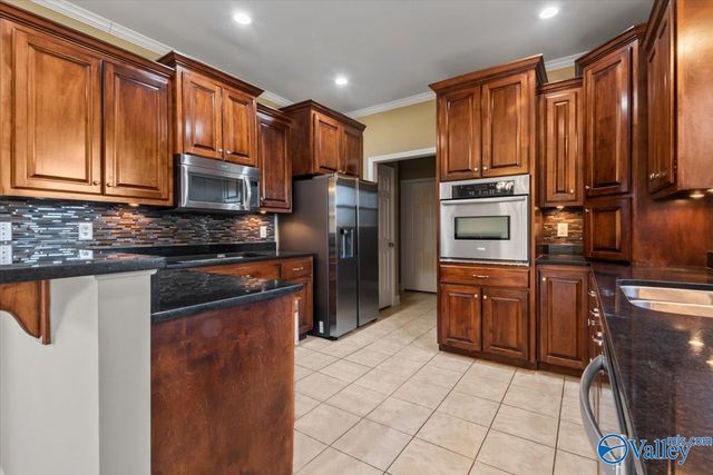 160 Shaw Street, Albertville, AL 35950