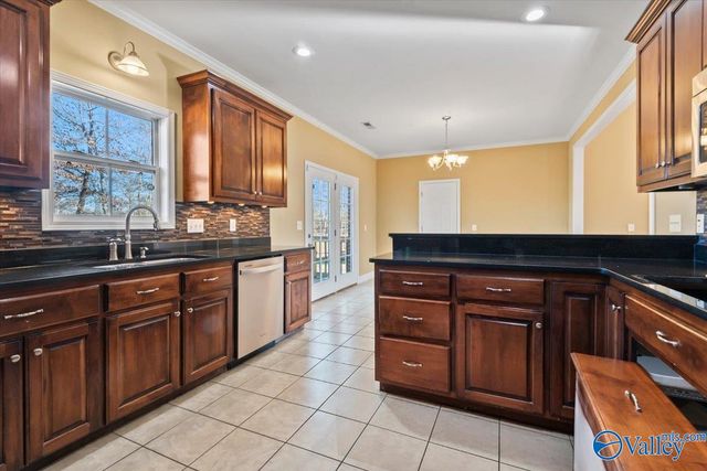 160 Shaw Street, Albertville, AL 35950