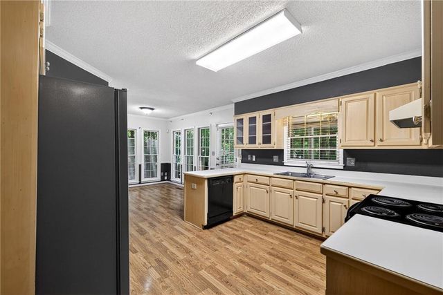 3359 Woodrock Lane, Snellville, GA 30078