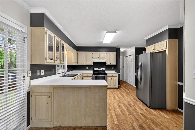 3359 Woodrock Lane, Snellville, GA 30078