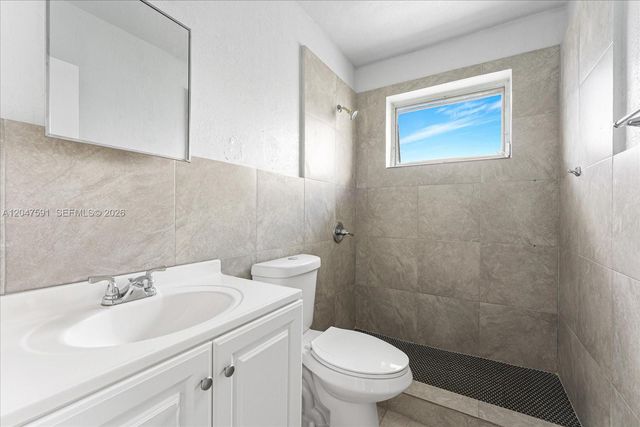 3255 W Flagler St 2, Miami, FL 33135