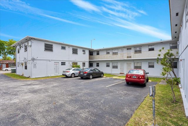 3255 W Flagler St 2, Miami, FL 33135