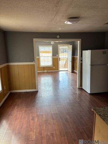 3833 Sycamore St, Baton Rouge, LA 70805