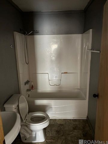 3833 Sycamore St, Baton Rouge, LA 70805