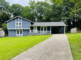 9006 Gatewood Drive, Jonesboro, GA 30238