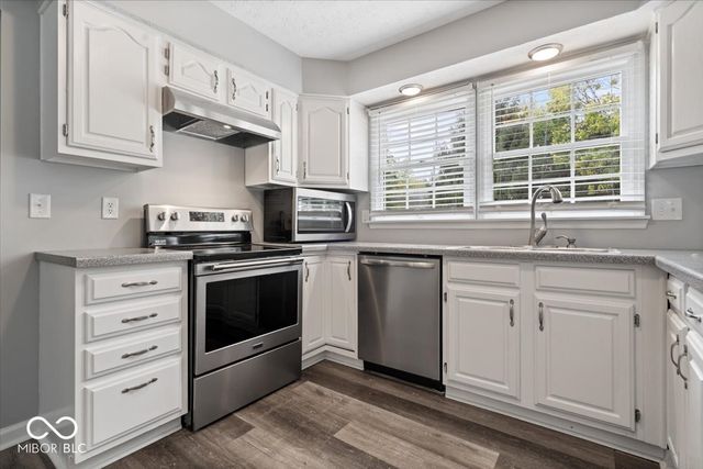 8414 Anchorage Court, Indianapolis, IN 46236