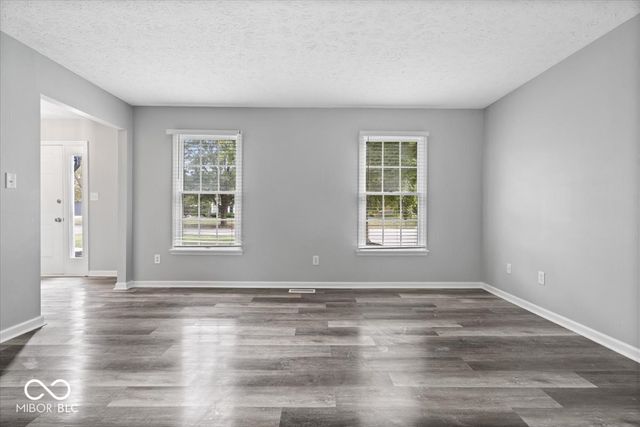 8414 Anchorage Court, Indianapolis, IN 46236