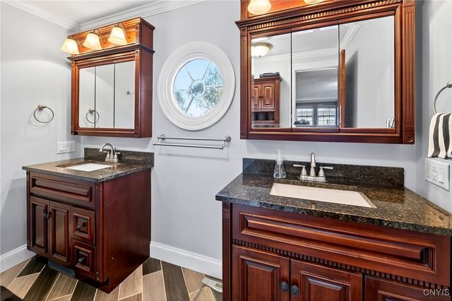 7949 Boxford Road, Clay, NY 13041