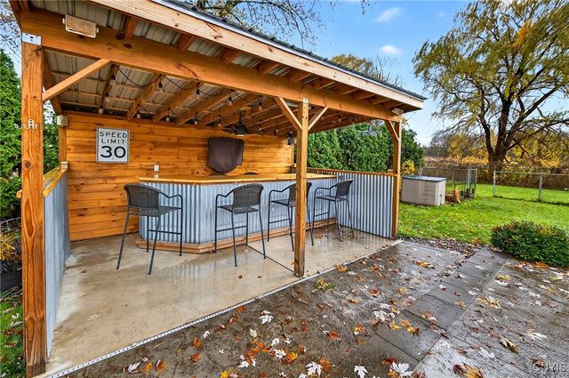 7949 Boxford Road, Clay, NY 13041