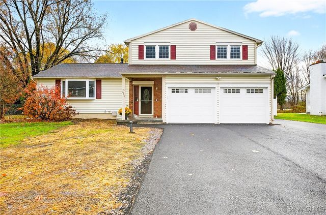 7949 Boxford Road, Clay, NY 13041