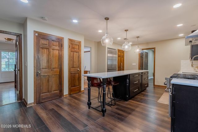 33 Ramsey Road, Middletown, NJ 07748