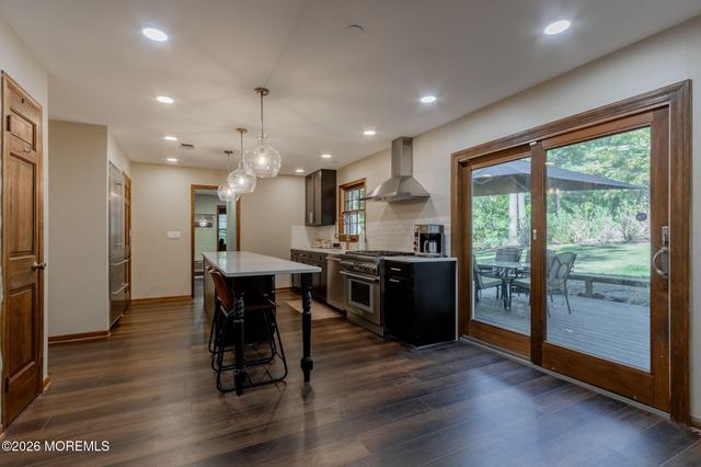 33 Ramsey Road, Middletown, NJ 07748