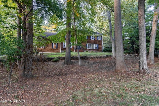 33 Ramsey Road, Middletown, NJ 07748