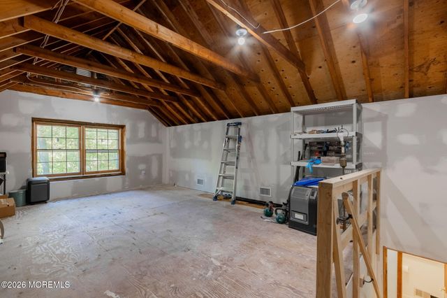 33 Ramsey Road, Middletown, NJ 07748