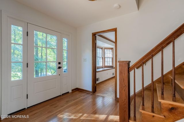 33 Ramsey Road, Middletown, NJ 07748