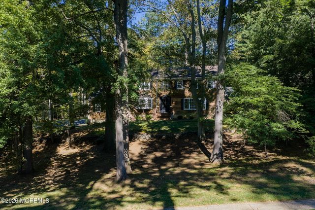 33 Ramsey Road, Middletown, NJ 07748