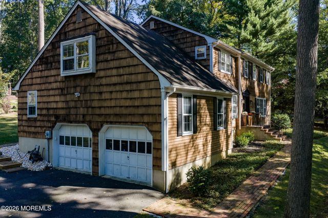 33 Ramsey Road, Middletown, NJ 07748