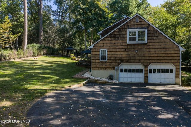 33 Ramsey Road, Middletown, NJ 07748