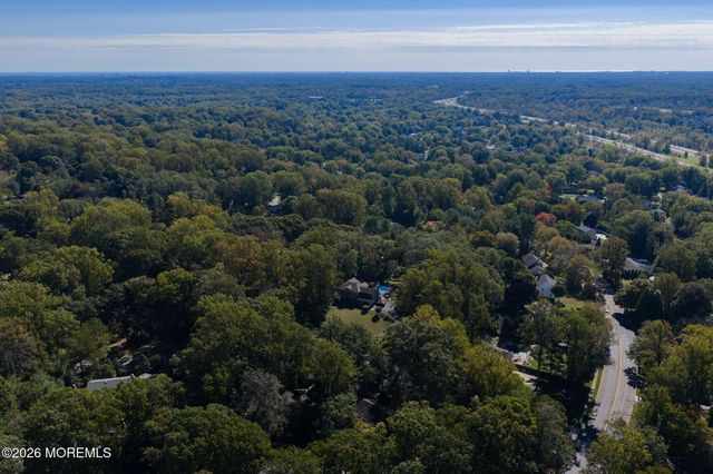 33 Ramsey Road, Middletown, NJ 07748