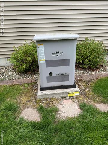 629 N Lapeer Street, Davison, MI 48423