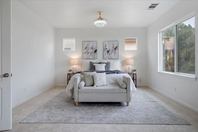 2413 Ventana View Way, Modesto, CA 95355