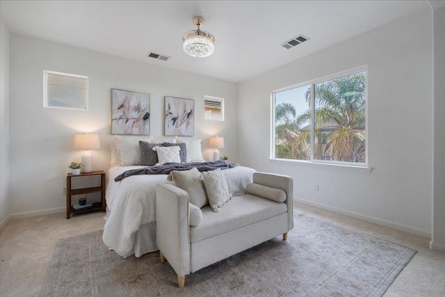 2413 Ventana View Way, Modesto, CA 95355