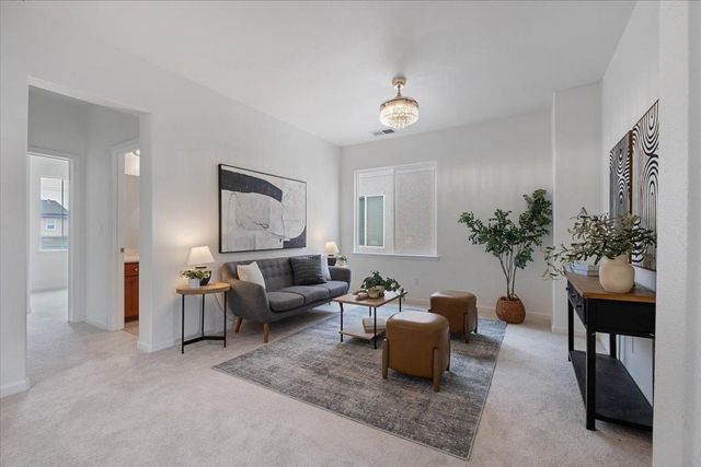 2413 Ventana View Way, Modesto, CA 95355