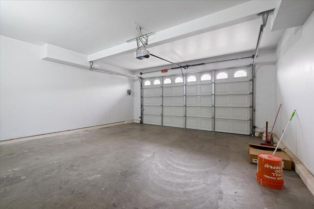 2413 Ventana View Way, Modesto, CA 95355