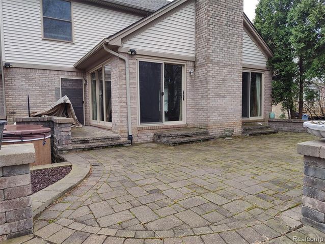 1600 Dunston Road, Canton, MI 48188