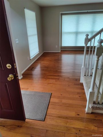 1600 Dunston Road, Canton, MI 48188