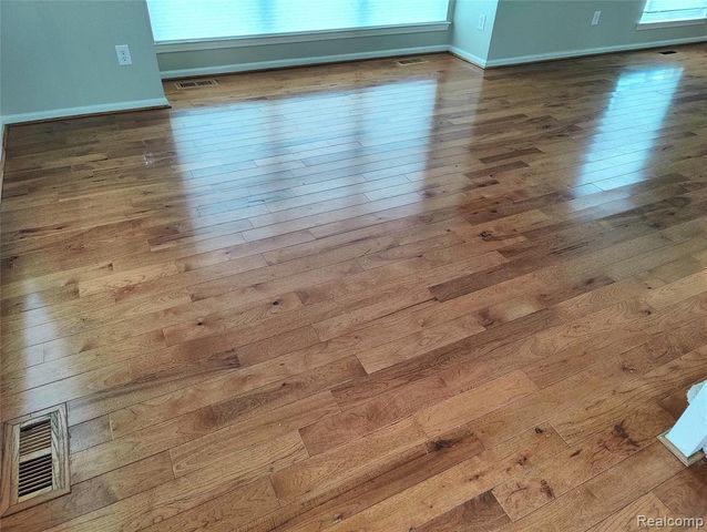 1600 Dunston Road, Canton, MI 48188