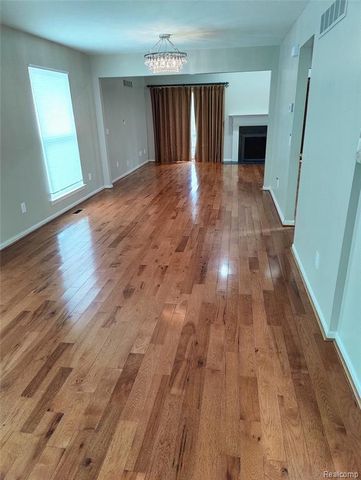 1600 Dunston Road, Canton, MI 48188