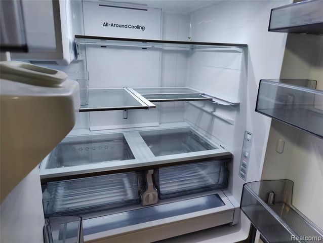 1600 Dunston Road, Canton, MI 48188