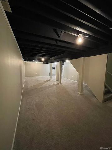 1600 Dunston Road, Canton, MI 48188