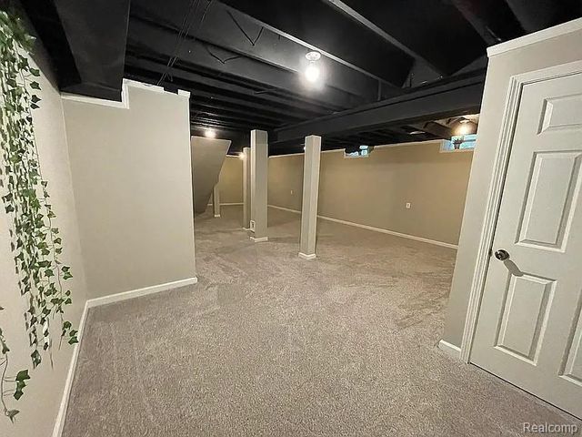 1600 Dunston Road, Canton, MI 48188