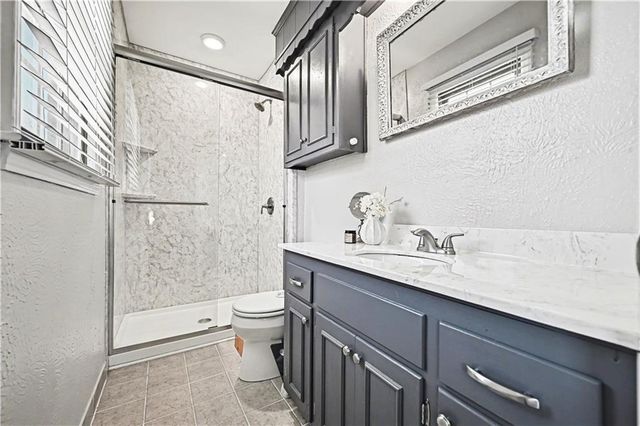 7808 W 95th Terrace, Overland Park, KS 66212