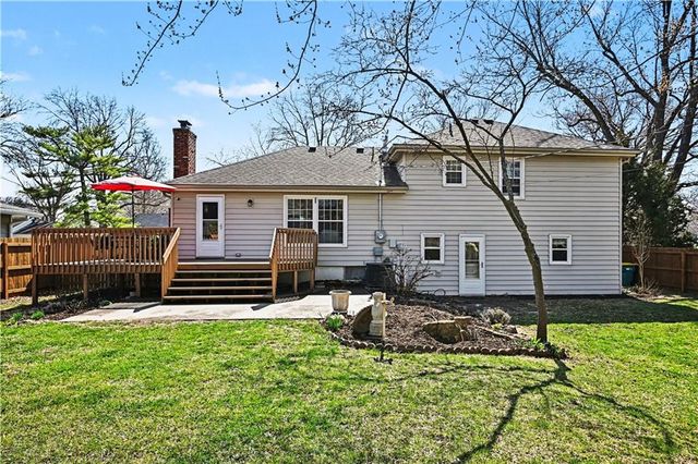 7808 W 95th Terrace, Overland Park, KS 66212