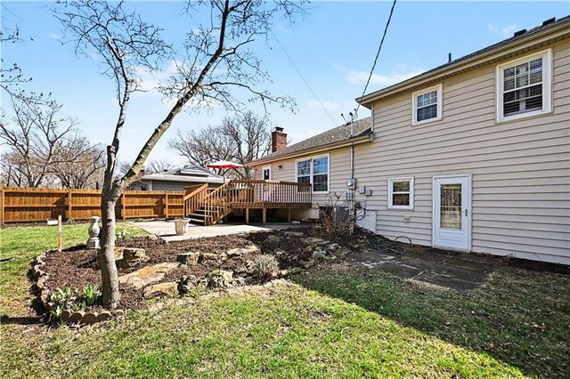 7808 W 95th Terrace, Overland Park, KS 66212