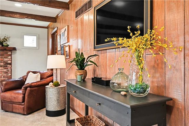 7808 W 95th Terrace, Overland Park, KS 66212