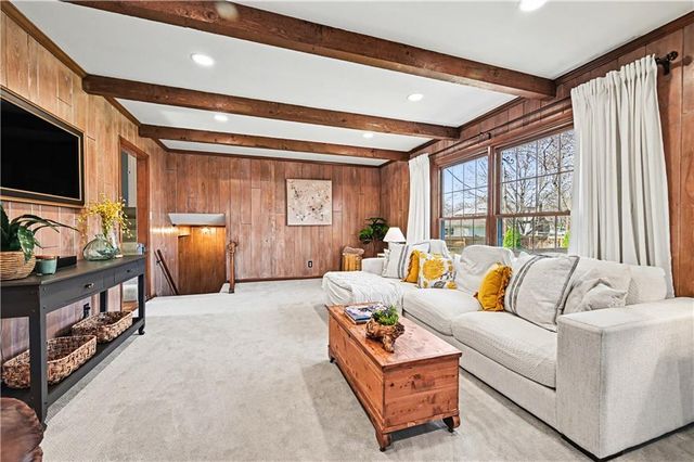 7808 W 95th Terrace, Overland Park, KS 66212