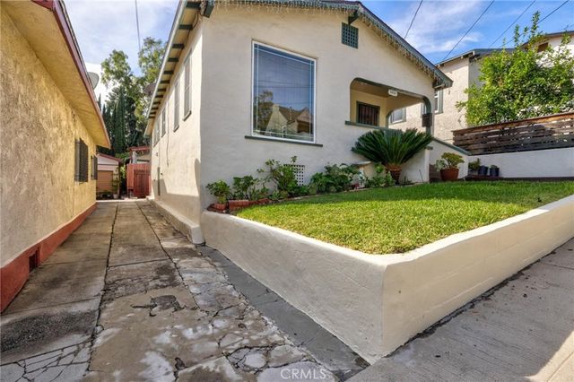 1616 Armitage, Los Angeles, CA 90026
