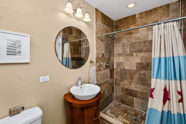 2545 S Dearborn Street 705, Chicago, IL 60616