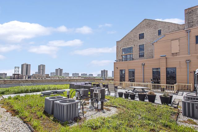 2545 S Dearborn Street 705, Chicago, IL 60616