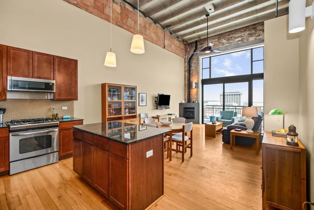 2545 S Dearborn Street 705, Chicago, IL 60616