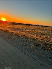 2132 South, Pinon Hills, CA 92372