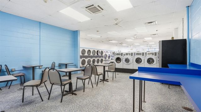 25-35 Walsh Road, Crafton, PA 15205