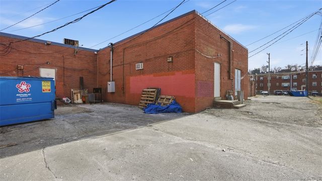 25-35 Walsh Road, Crafton, PA 15205