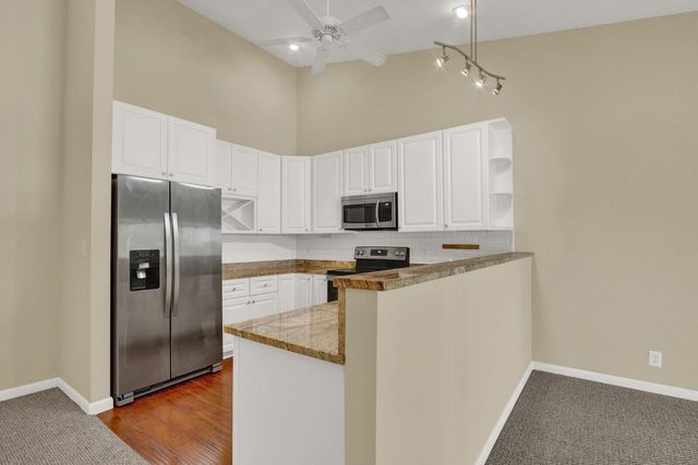 6563 Chasewood Drive F, Jupiter, FL 33458