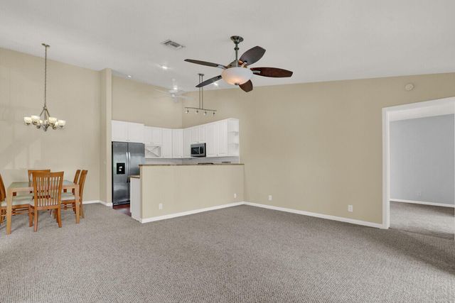 6563 Chasewood Drive F, Jupiter, FL 33458